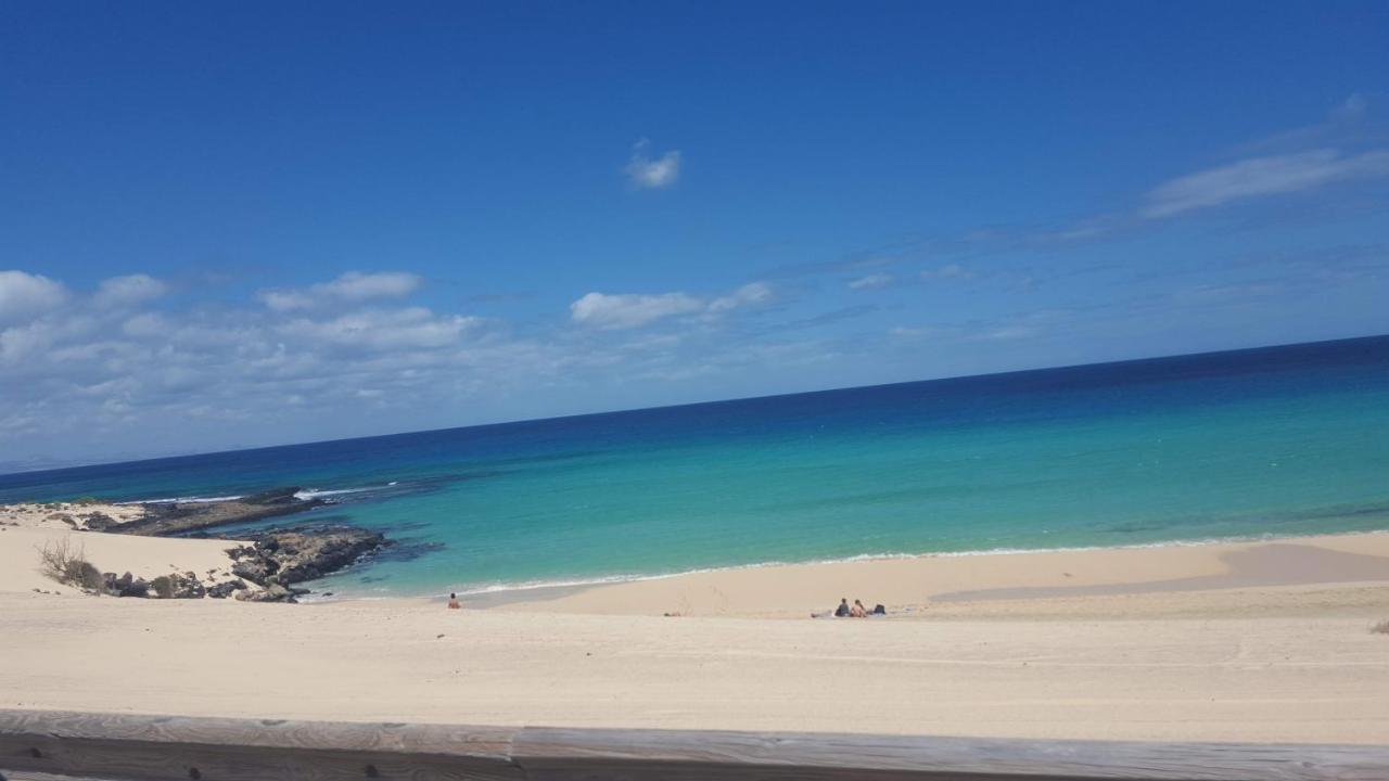 Tamarindo I piscinas de agua salada - fibra óptica Corralejo Exterior foto