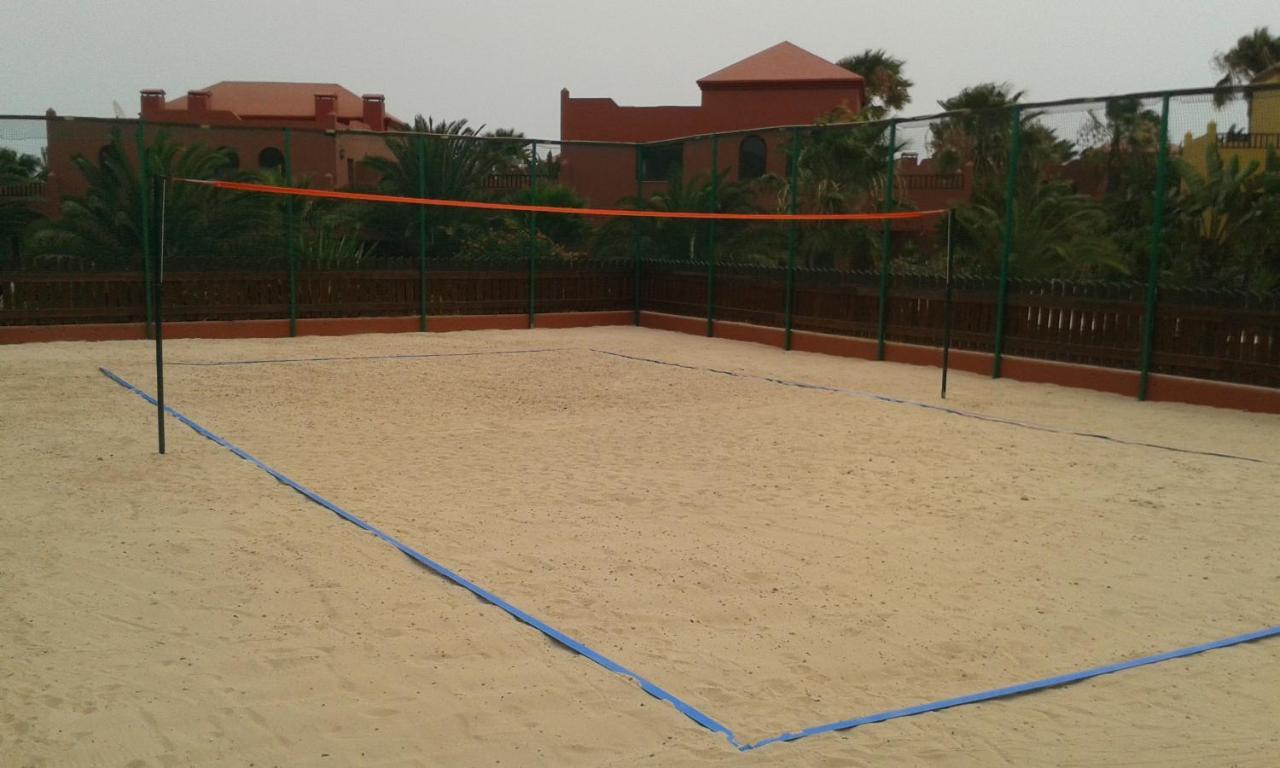 Tamarindo I piscinas de agua salada - fibra óptica Corralejo Exterior foto